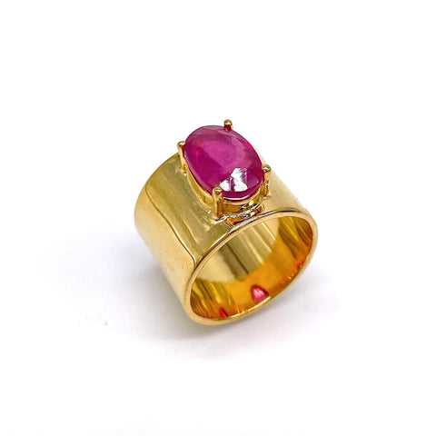 Tall Ring with Ruby Cabcohon gold