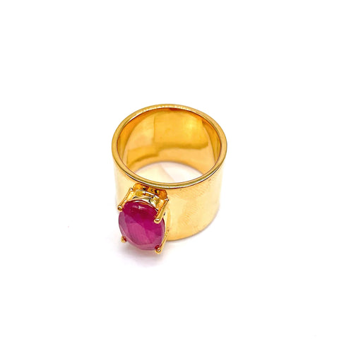 Tall Ring with Ruby Cabcohon gold