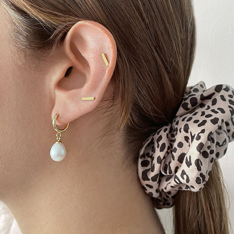 Freshwater Pearl Huggie Drop Earrings gold