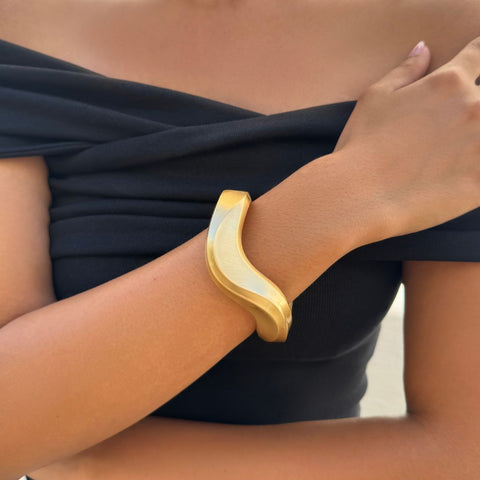 Gold Plated Wavy Chunky Bangle