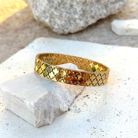 Tarnish Resistant 18k Gold Plated Clover Bangle