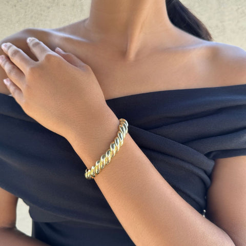14k Gold Plated Macaroni Stretch Bracelet