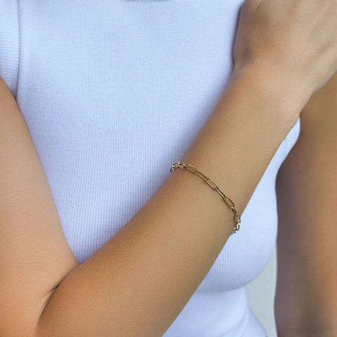 Tarnish Resistant 18k Gold Plated Paperclip Chain Bracelet