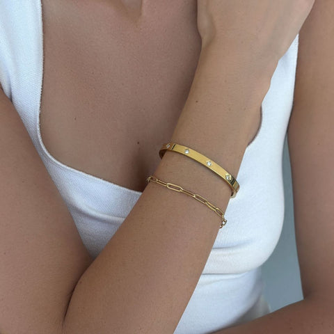 Tarnish Resistant 18k Gold Plated Paperclip Chain and Star Cuff 2-Piece Set