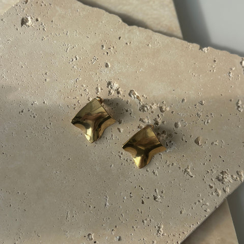 Tarnish Resistant 18k Gold Plated Wave Stud Earrings
