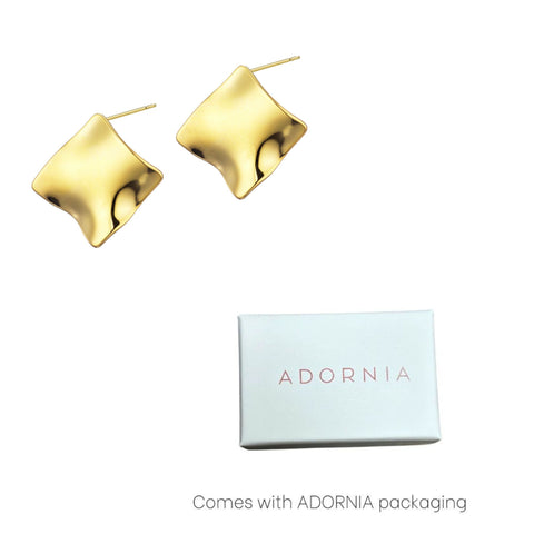 Tarnish Resistant 18k Gold Plated Wave Stud Earrings