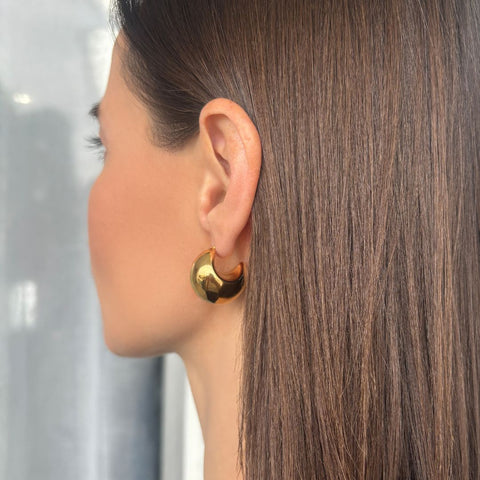 Tarnish Resistant Lightweight 18k Gold Plated Crescent Moon Statement Stud Earrings