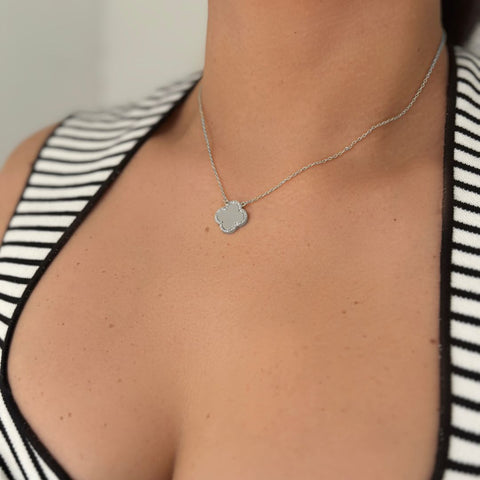 Clover Halo Necklace