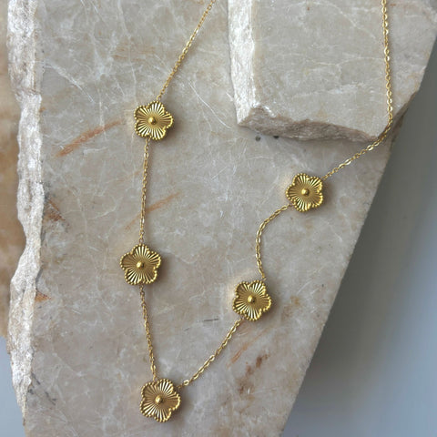 Tarnish Resistant 5-Leaf Clover Station Necklace