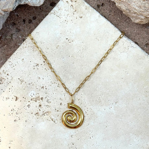 Tarnish Resistant 18k Gold Plated Swirl Paperclip Pendant Necklace
