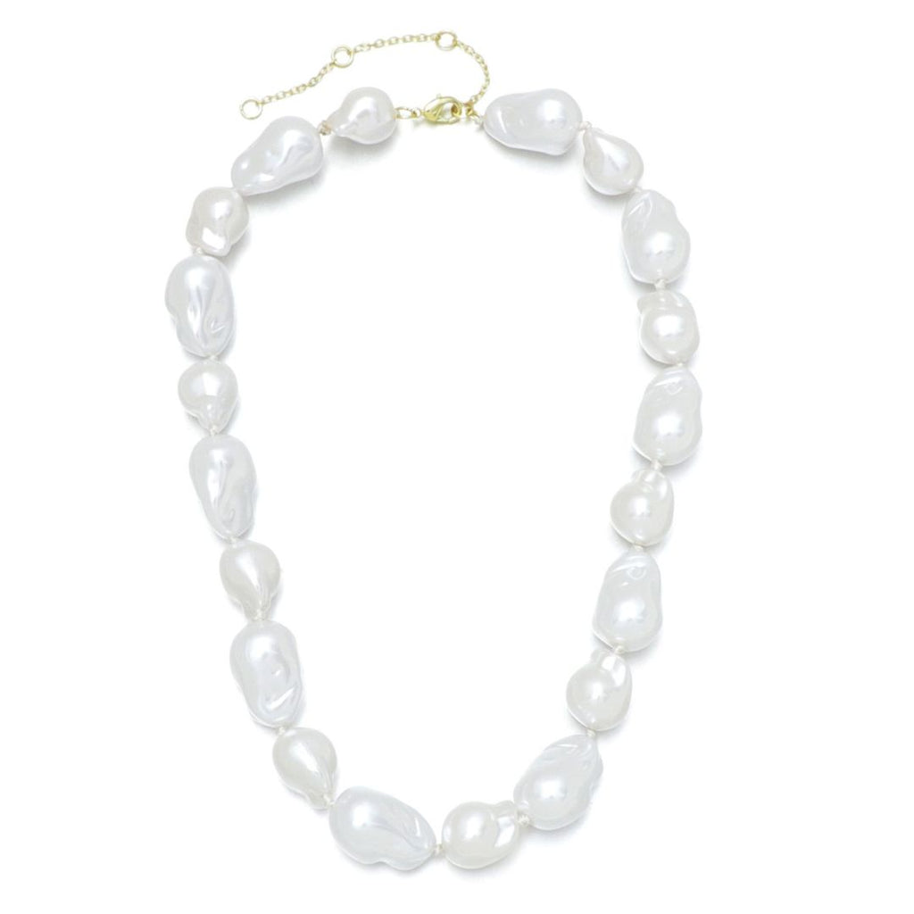 Chunky Faux Pearl Necklace