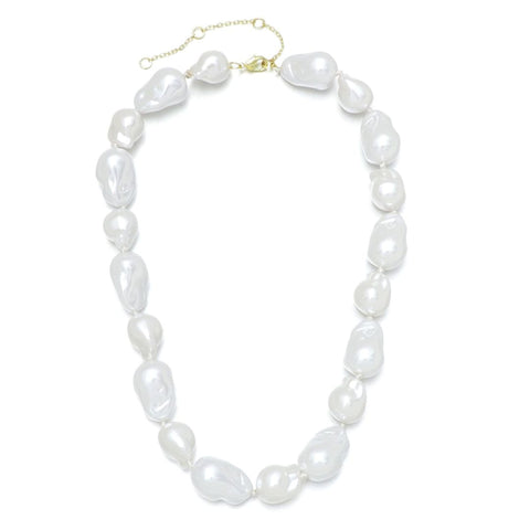Chunky Faux Pearl Necklace