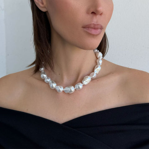 Chunky Faux Pearl Necklace