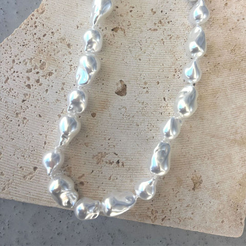 Chunky Faux Pearl Necklace