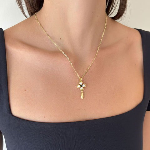 14k Gold Plated Freshwater Pearl Inlay Flower Pendant Necklace