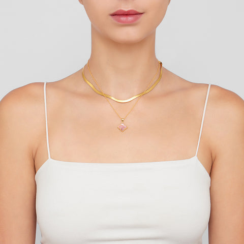 Flower Mother of Pearl Necklace gold pink