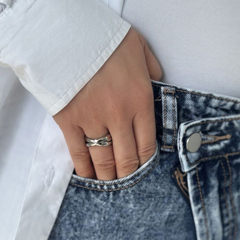 Tarnish Resistant Interlocking Rings