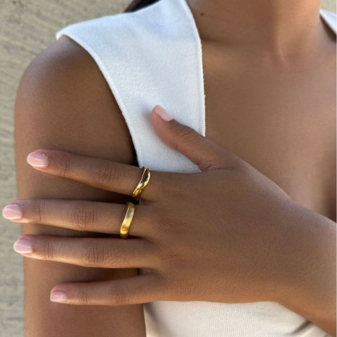 Tarnish Resistant 18k Gold Plated Nesting Curved Band Set