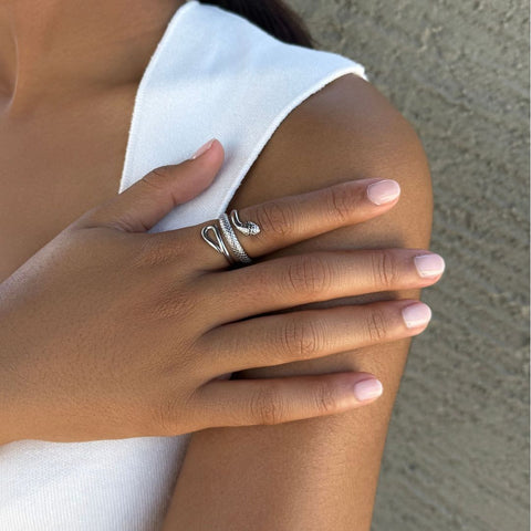 Tarnish Resistant Silver Curvy Snake Ring