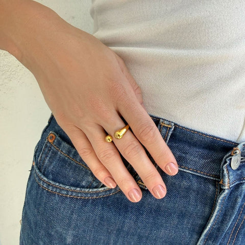 Tarnish Resistant 18k Gold Plated Hug Ring